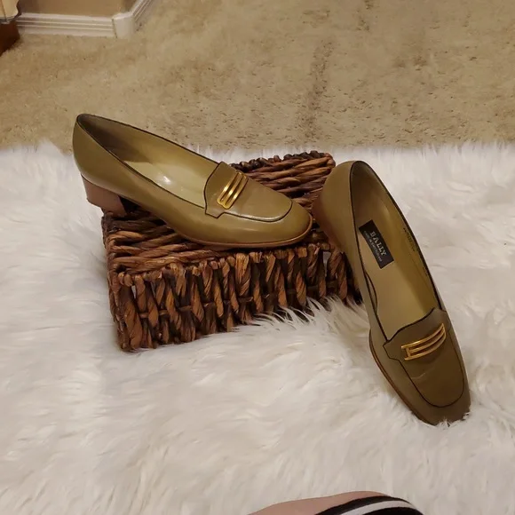 Vintage Bally pumps. - Picture 1 of 8